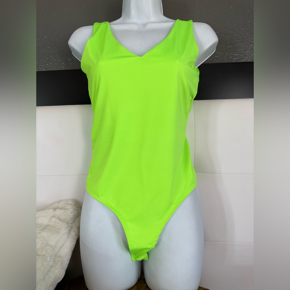 Wearever Bodysuit neon green size M